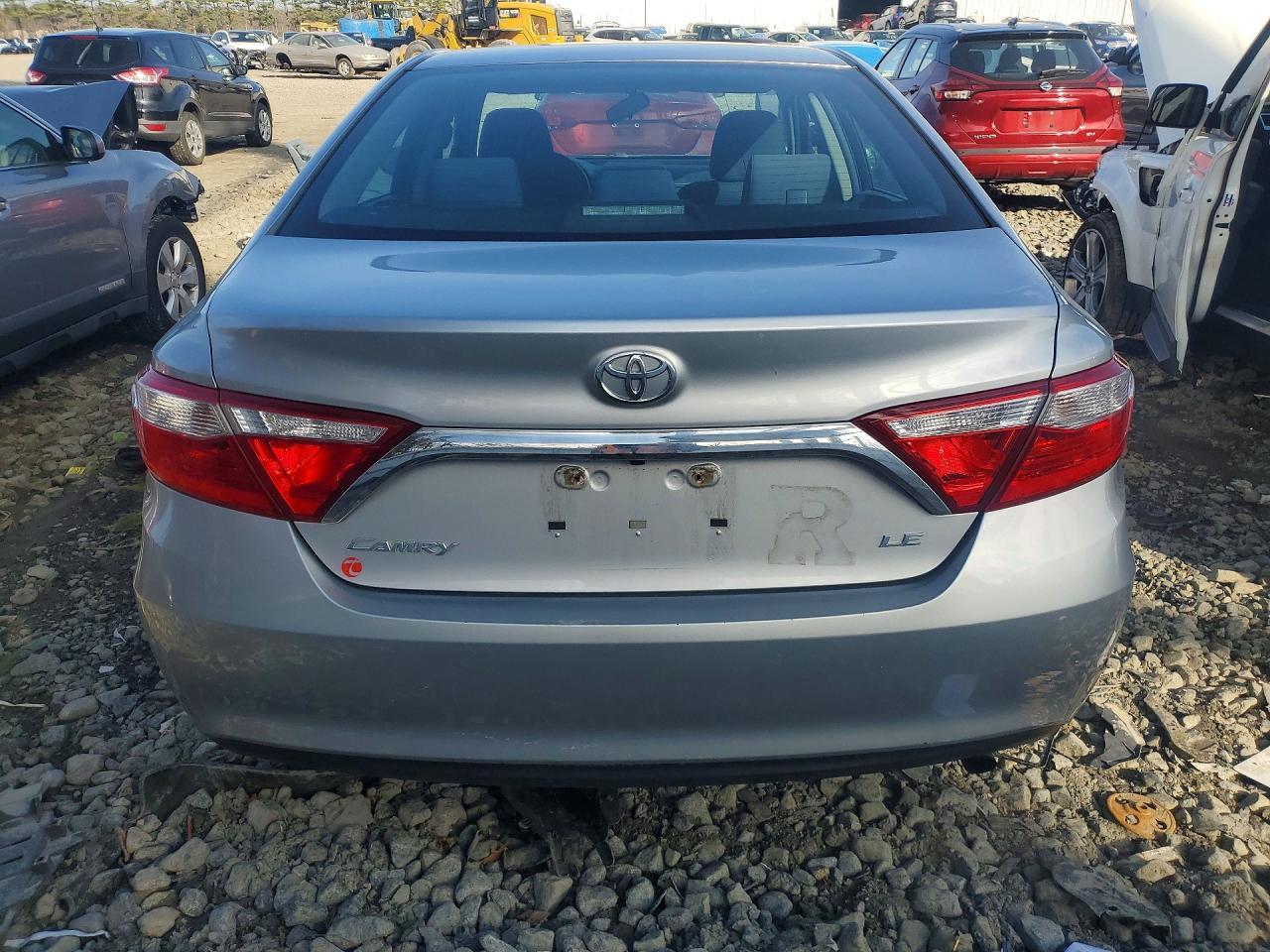 2016 TOYOTA CAMRY