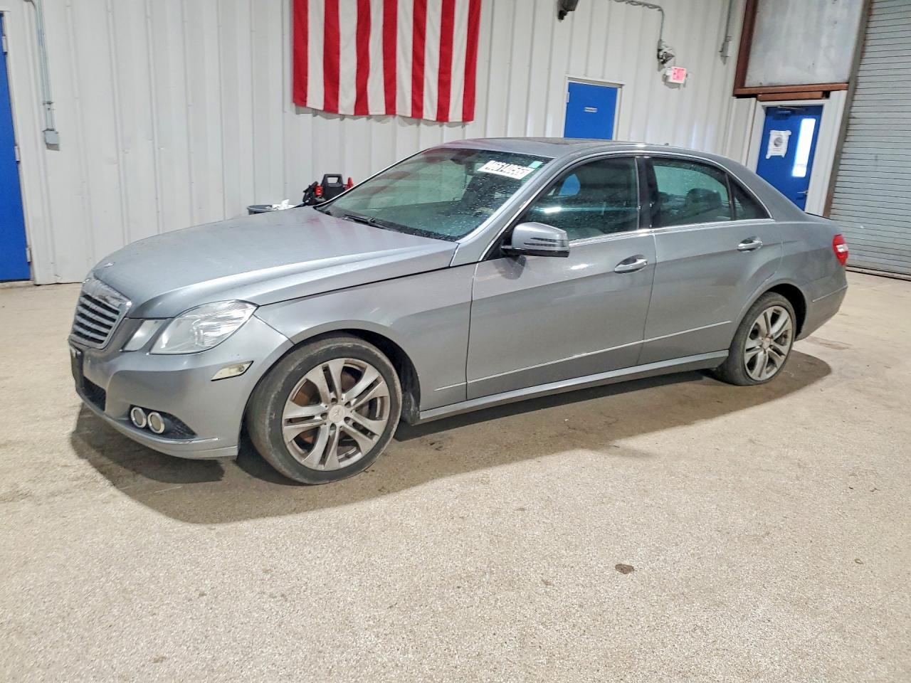2011 MERCEDES-BENZ E-Class