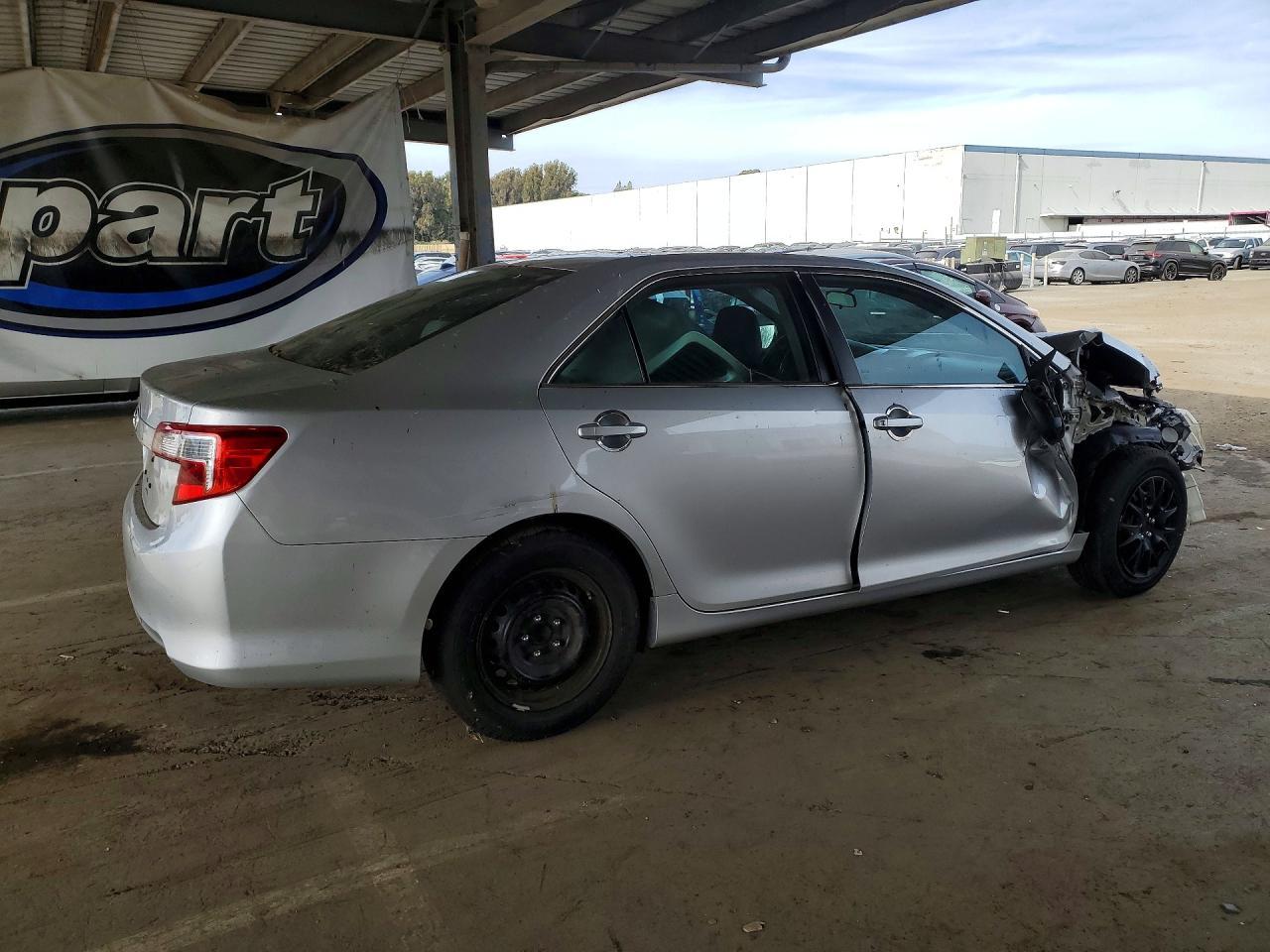 2013 TOYOTA CAMRY