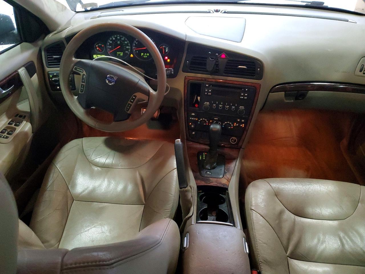 2007 VOLVO V70