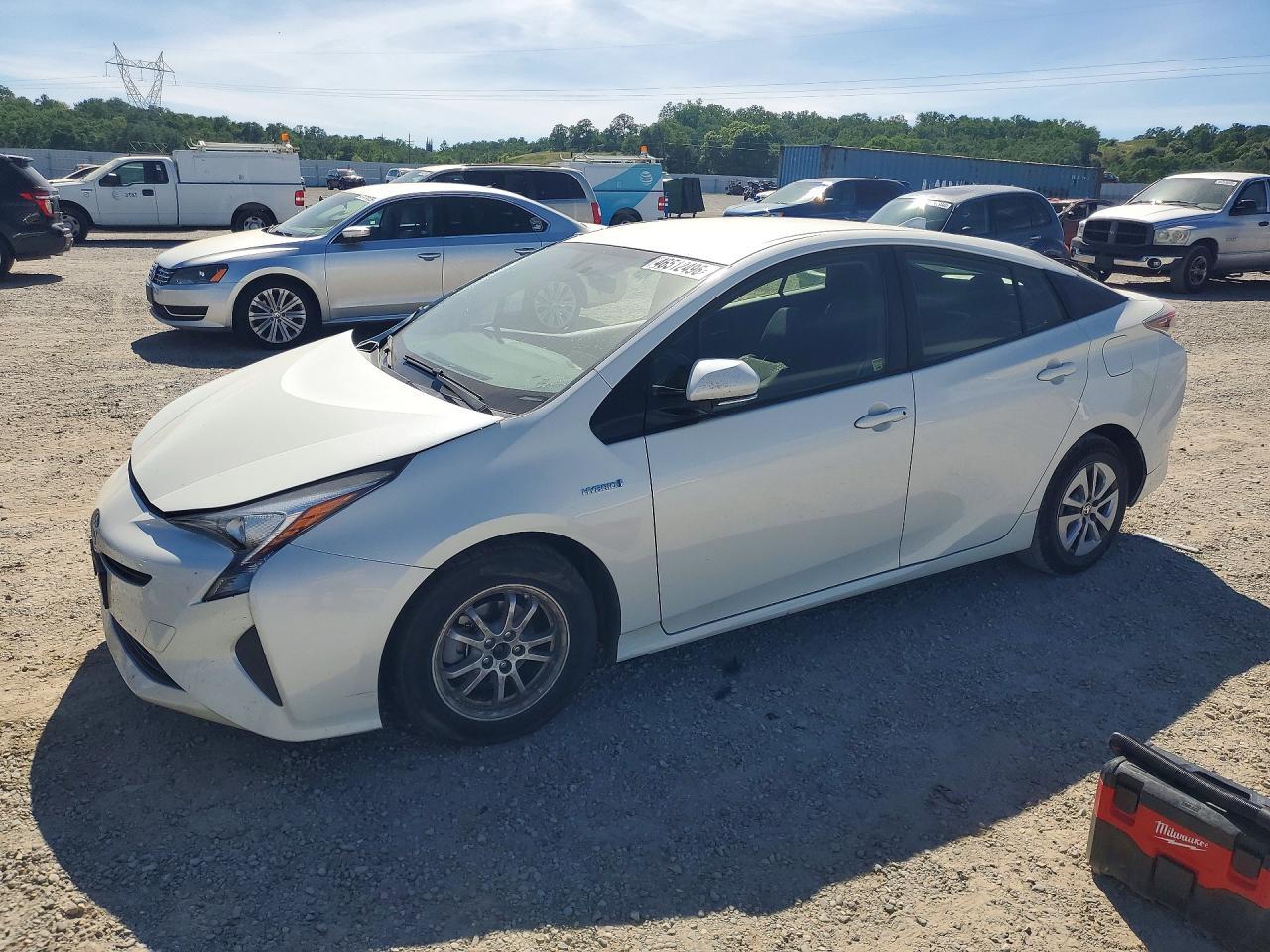 2016 TOYOTA PRIUS