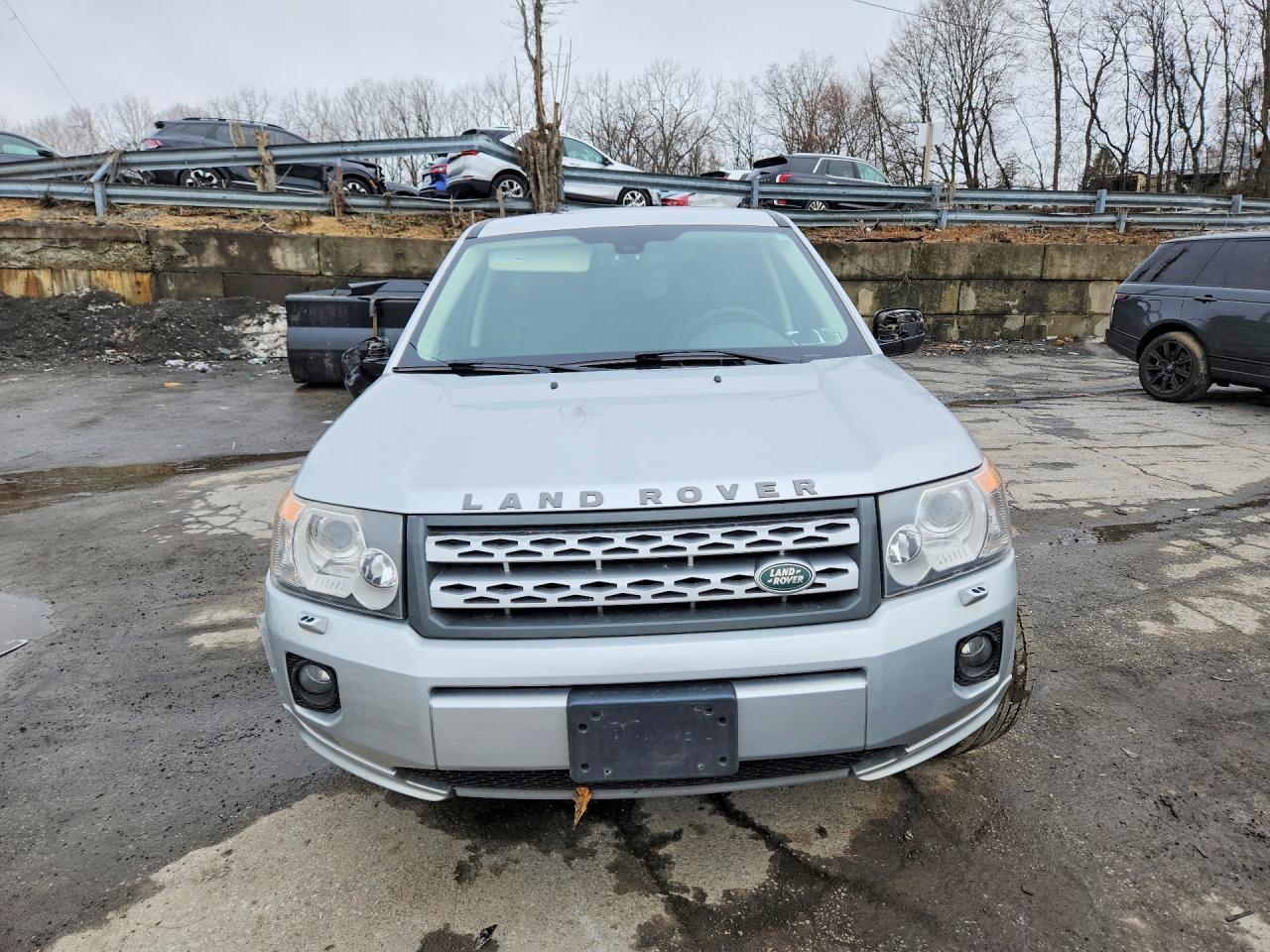 2011 LAND ROVER LR2