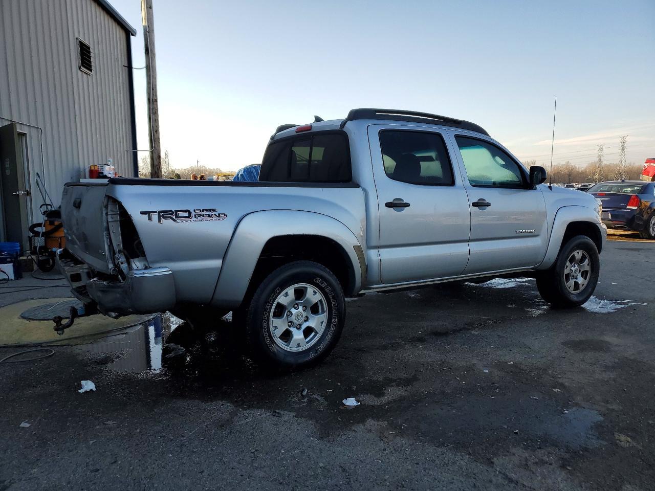 2012 TOYOTA TACOMA
