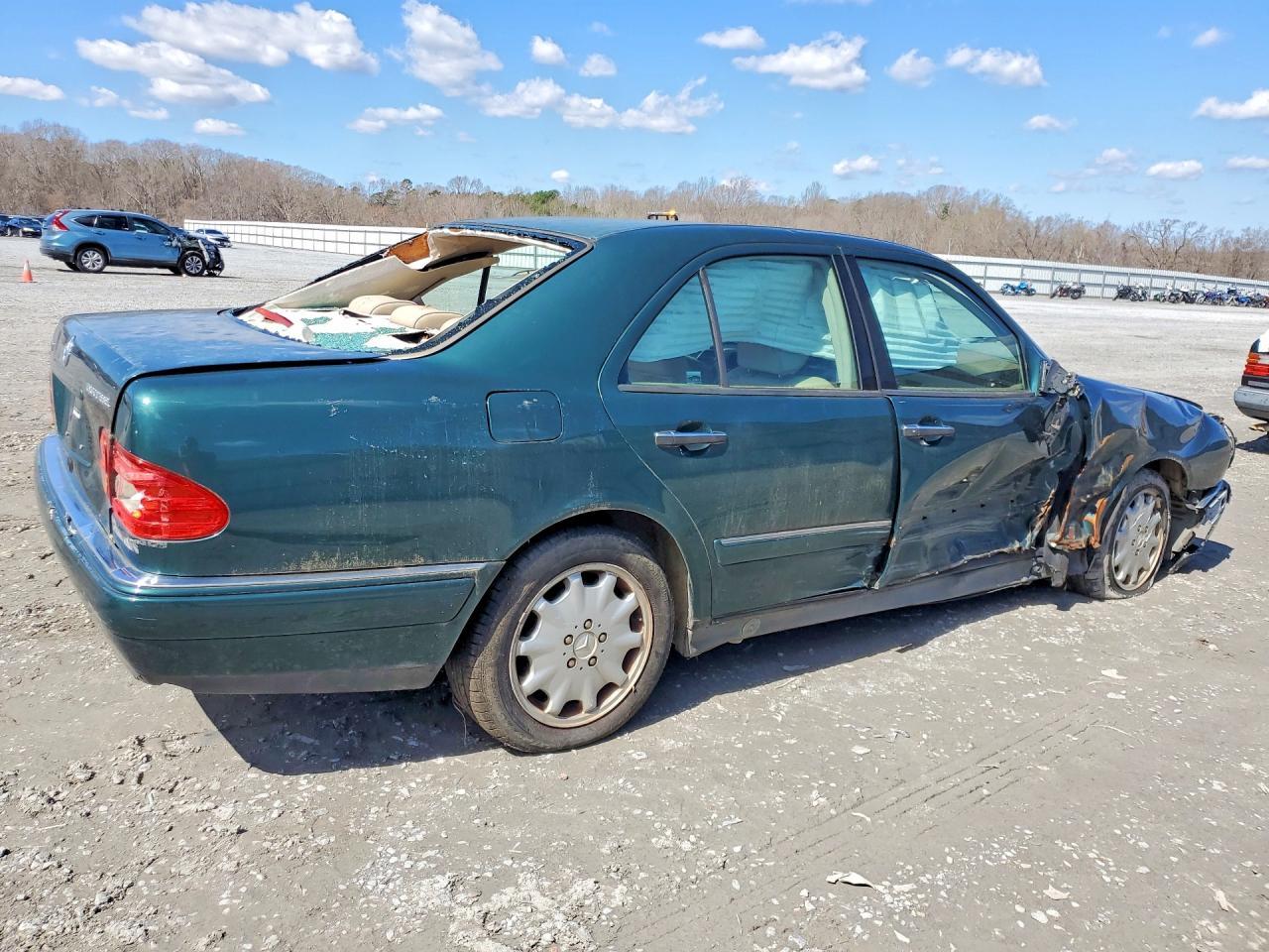 1999 MERCEDES-BENZ E