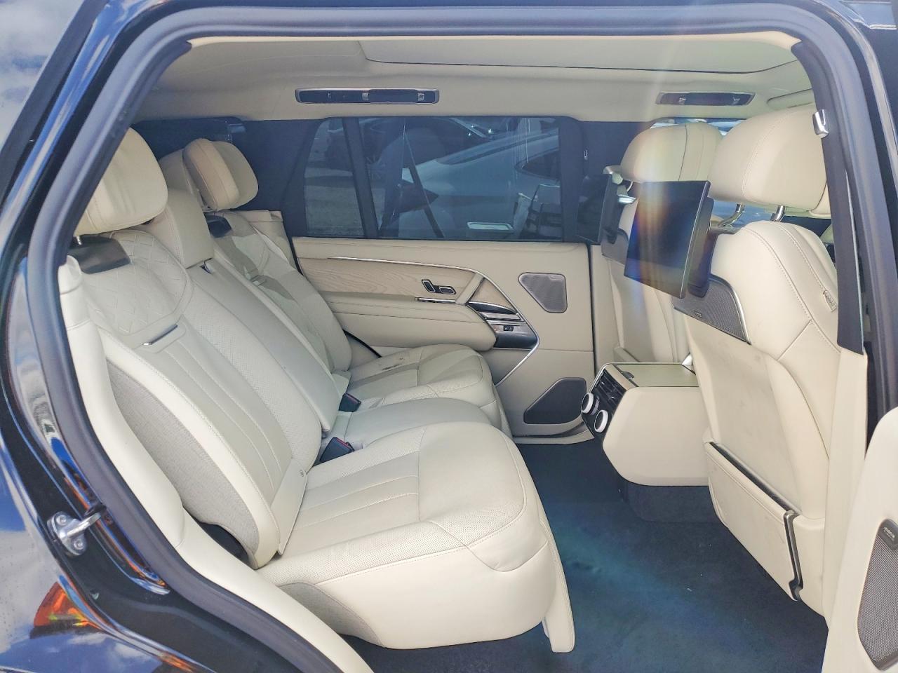 2025 LAND ROVER RANGE ROVER