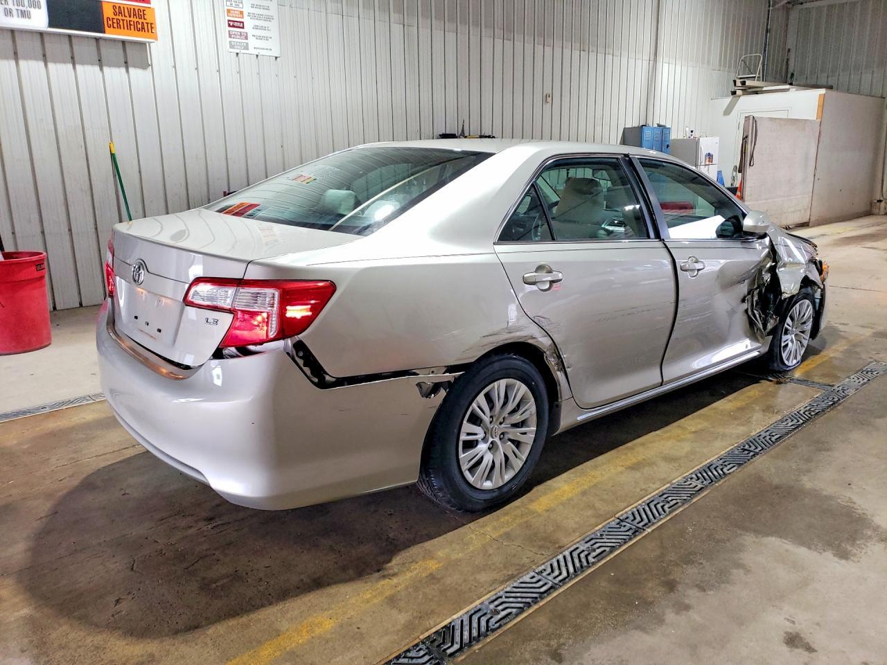 2014 TOYOTA CAMRY