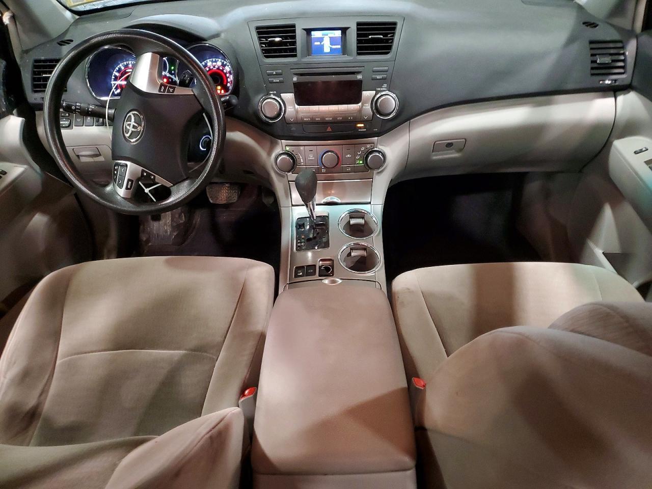 2011 TOYOTA HIGHLANDER