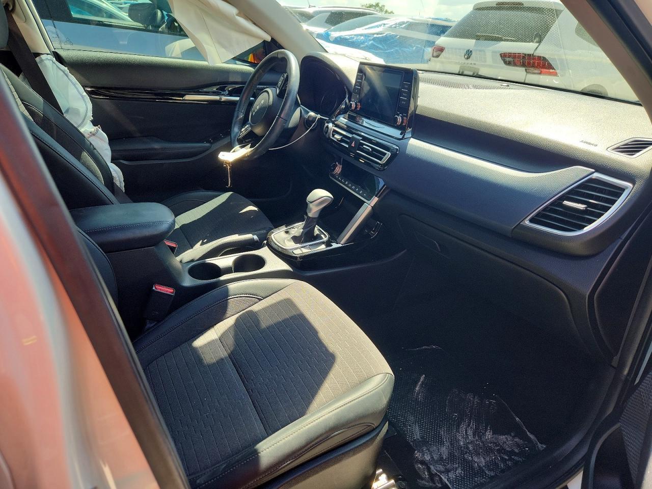 2023 KIA SELTOS