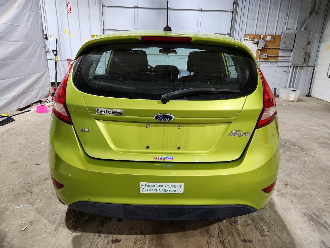 2011 FORD Fiesta