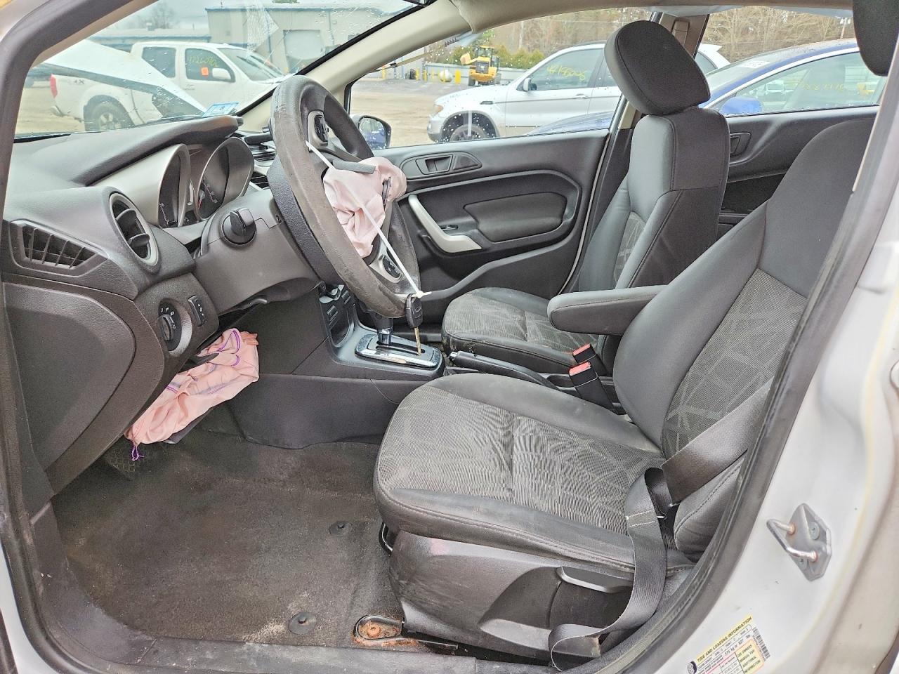 2012 FORD Fiesta
