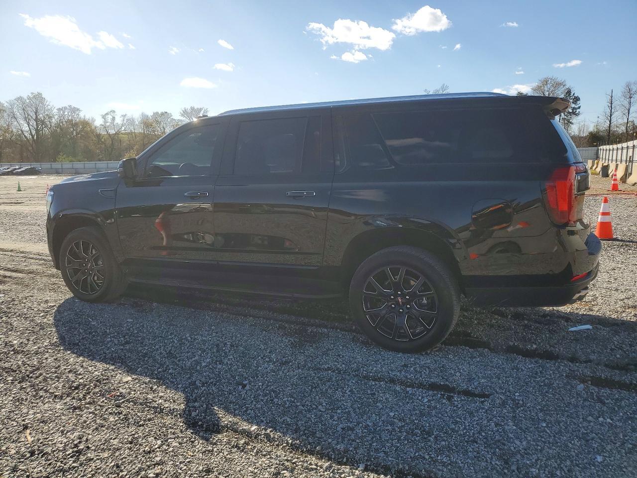 2025 GMC Yukon