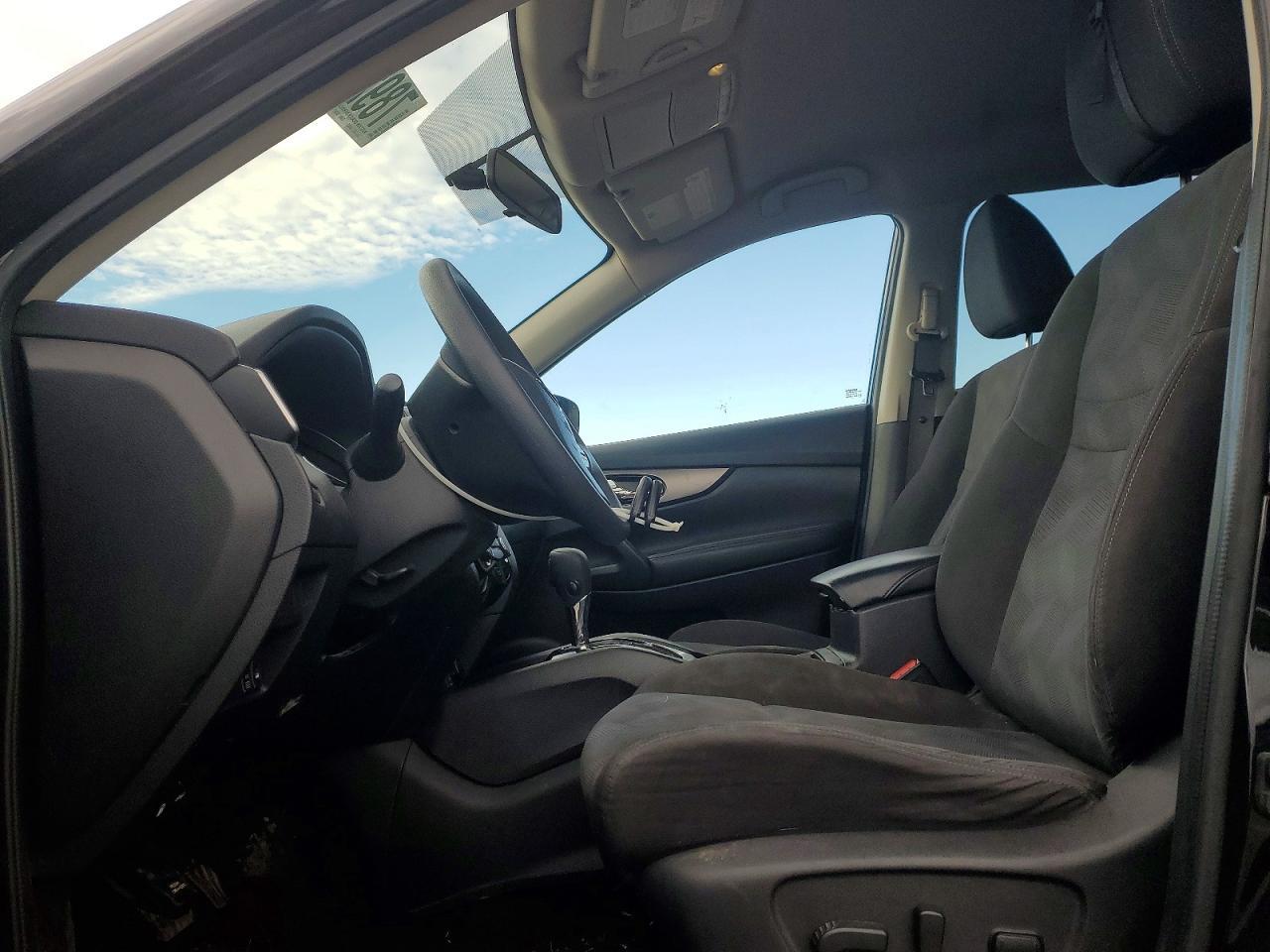 2016 NISSAN ROGUE