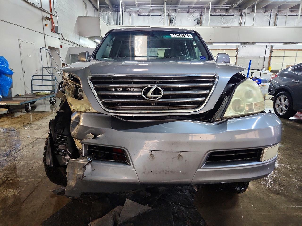 2004 LEXUS Gx 470