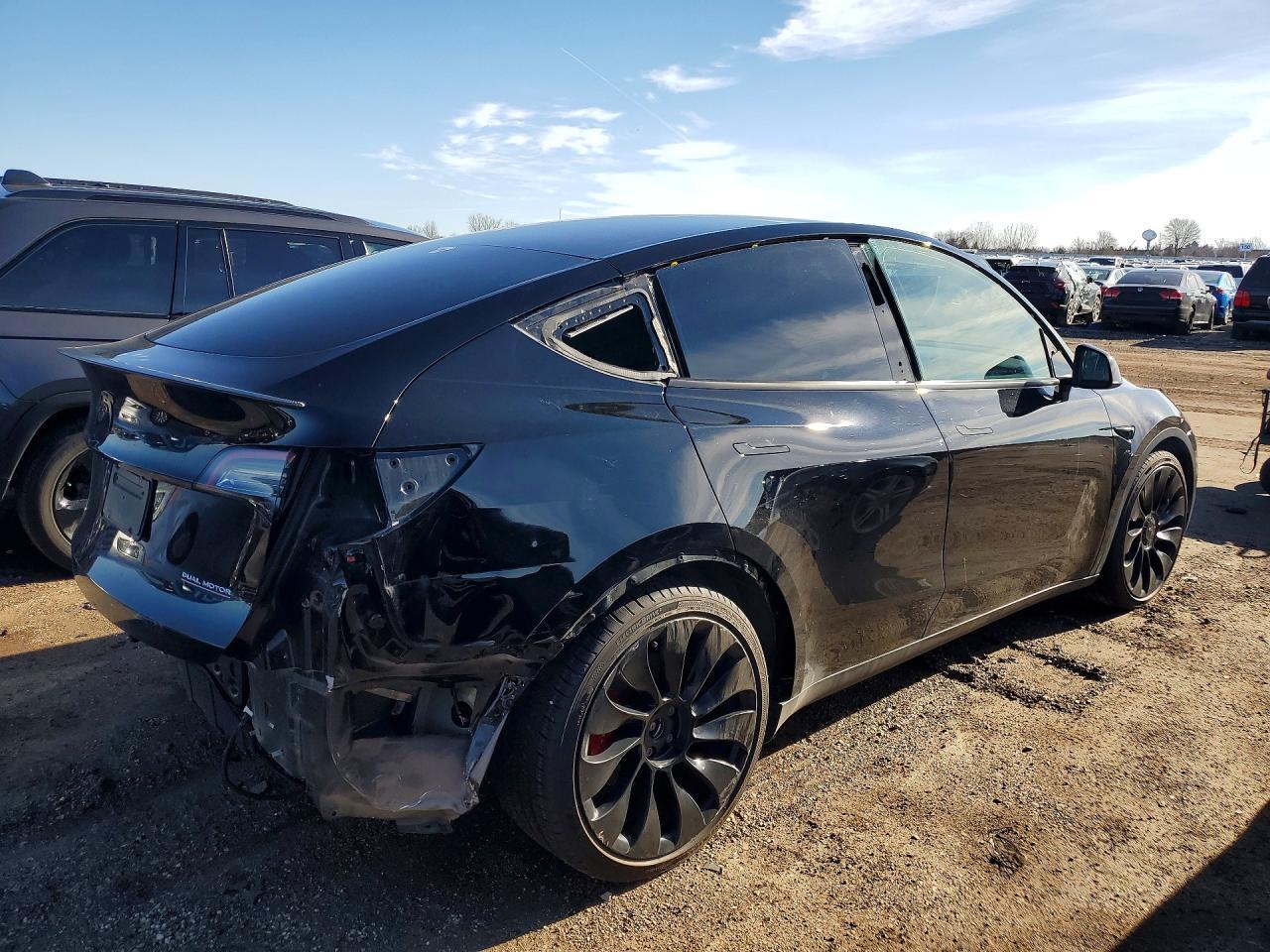 2022 TESLA MODEL Y