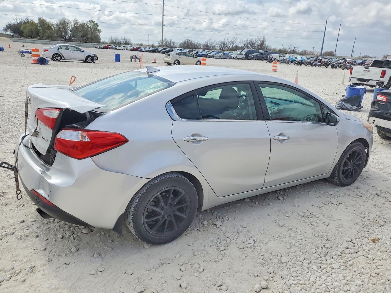 2014 KIA FORTE