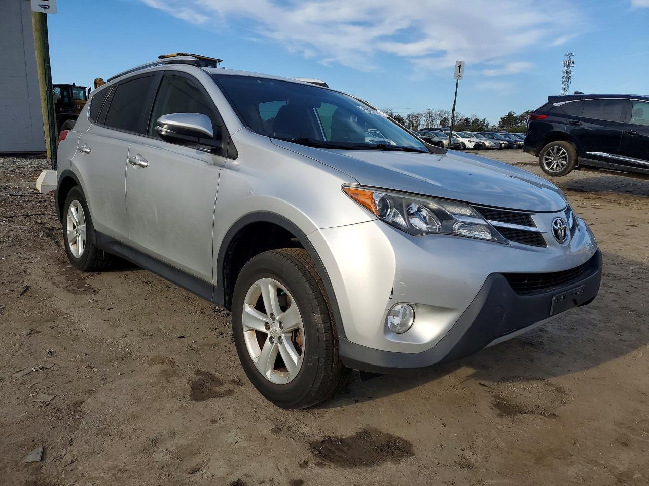 2014 TOYOTA RAV4