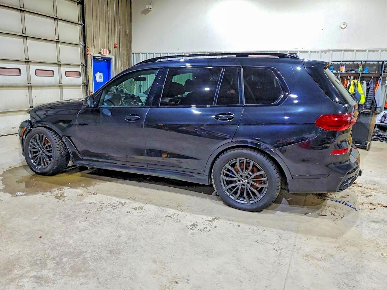 2022 BMW X7