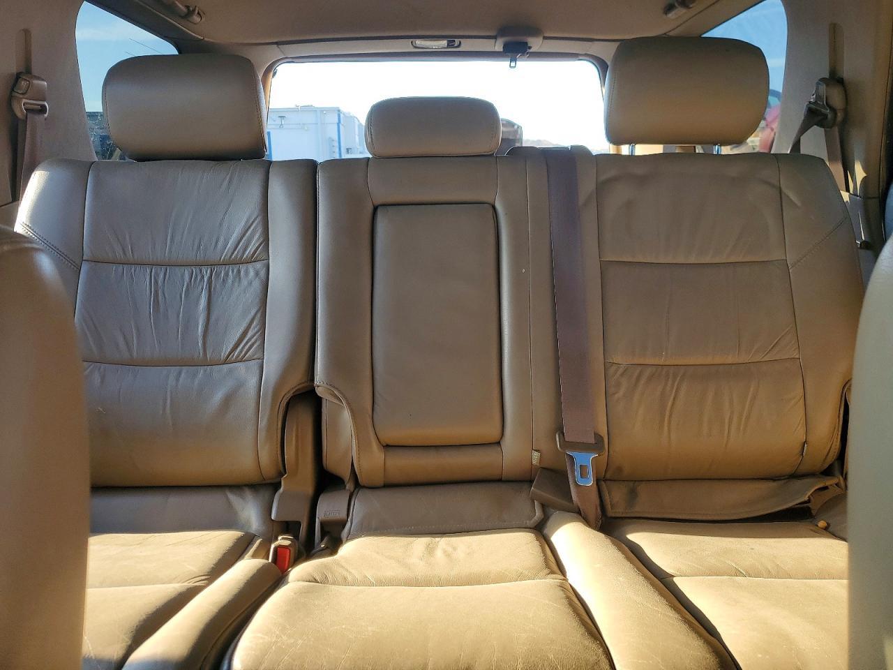2003 TOYOTA Sequoia