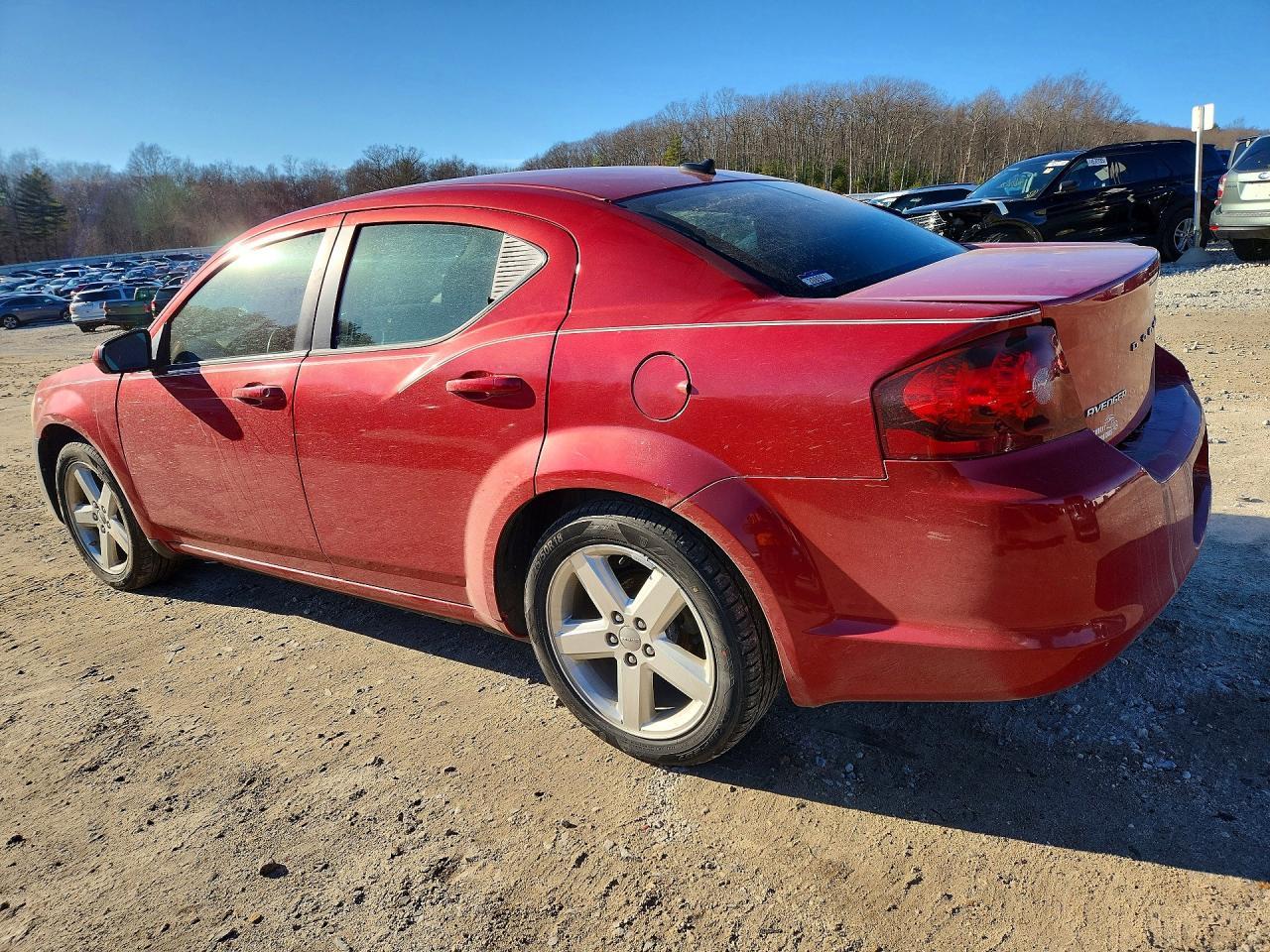 2013 DODGE Avenger