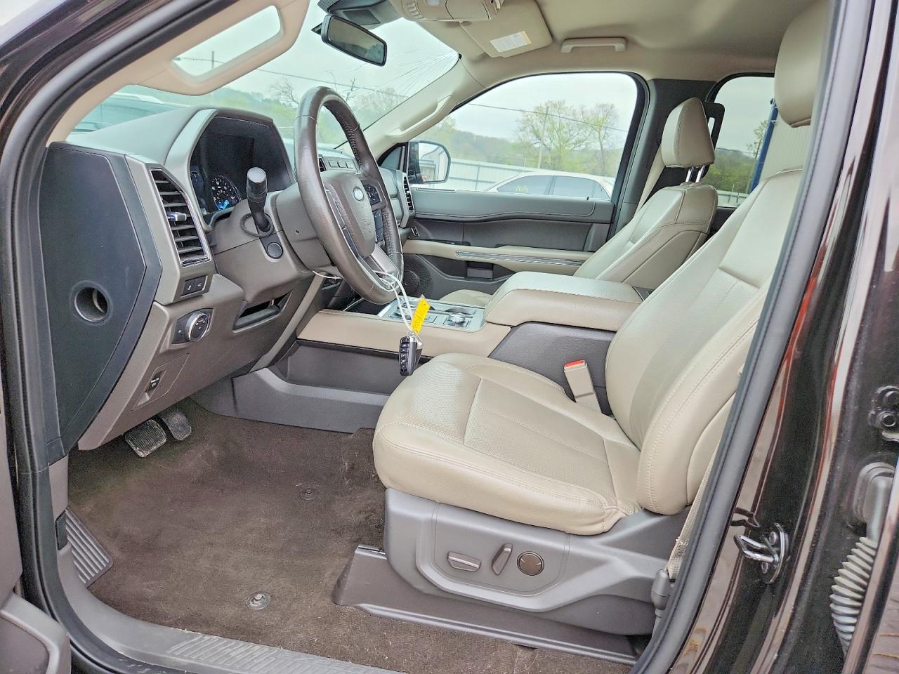 2021 FORD Expedition