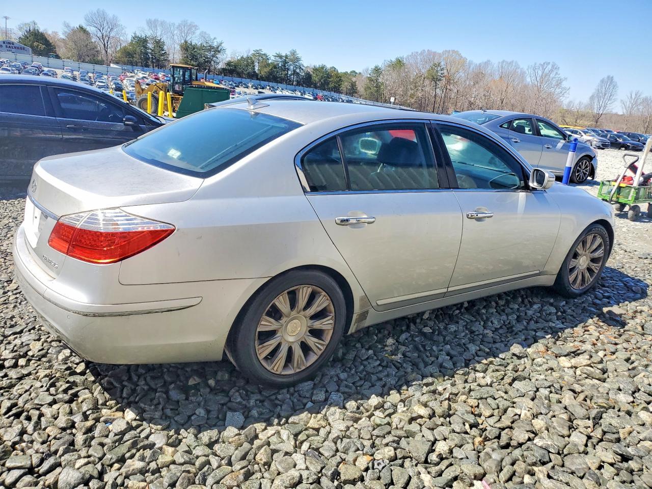 2009 HYUNDAI GENESIS