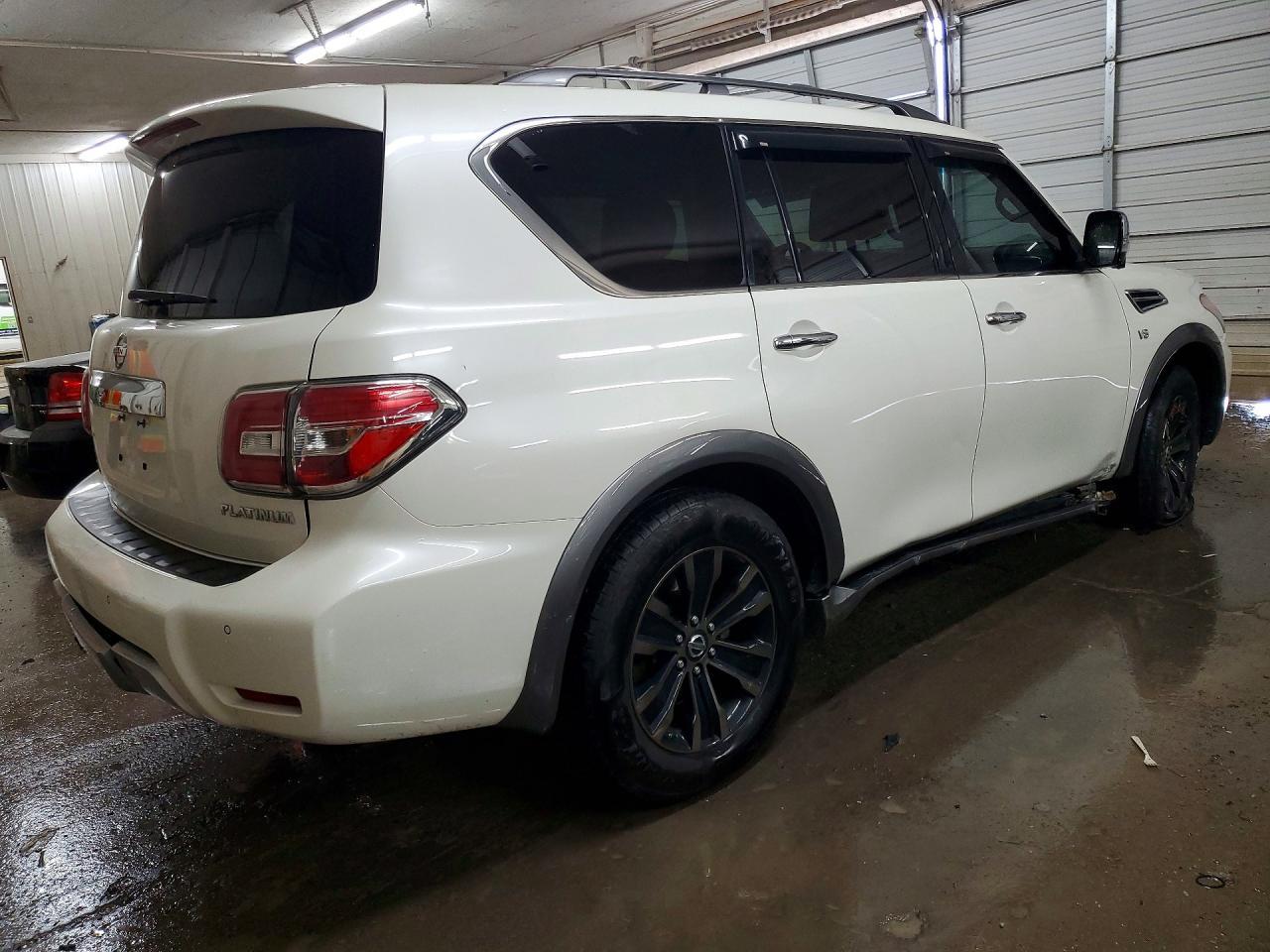 2017 NISSAN Armada
