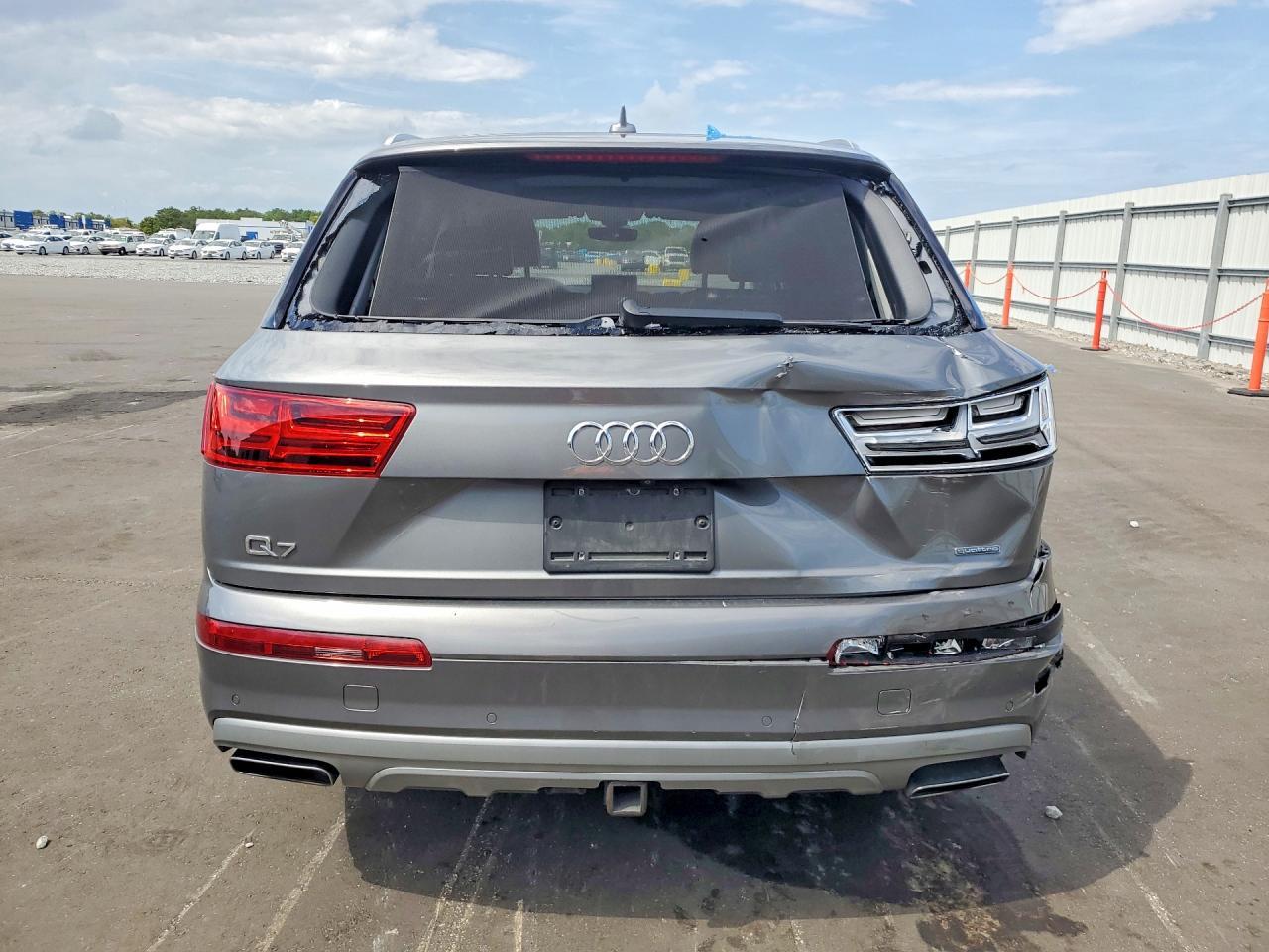 2018 AUDI Q7