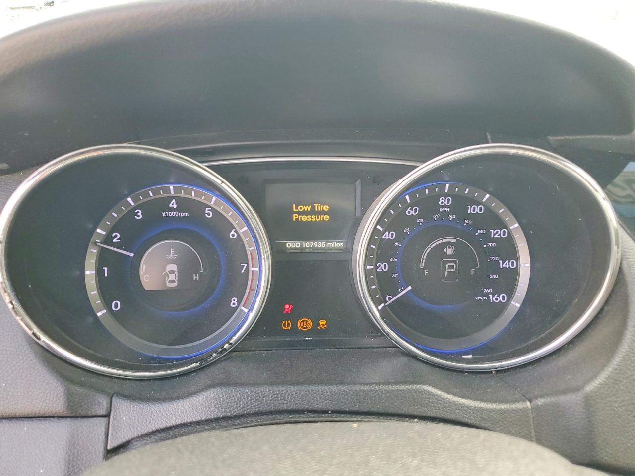 2014 HYUNDAI SONATA