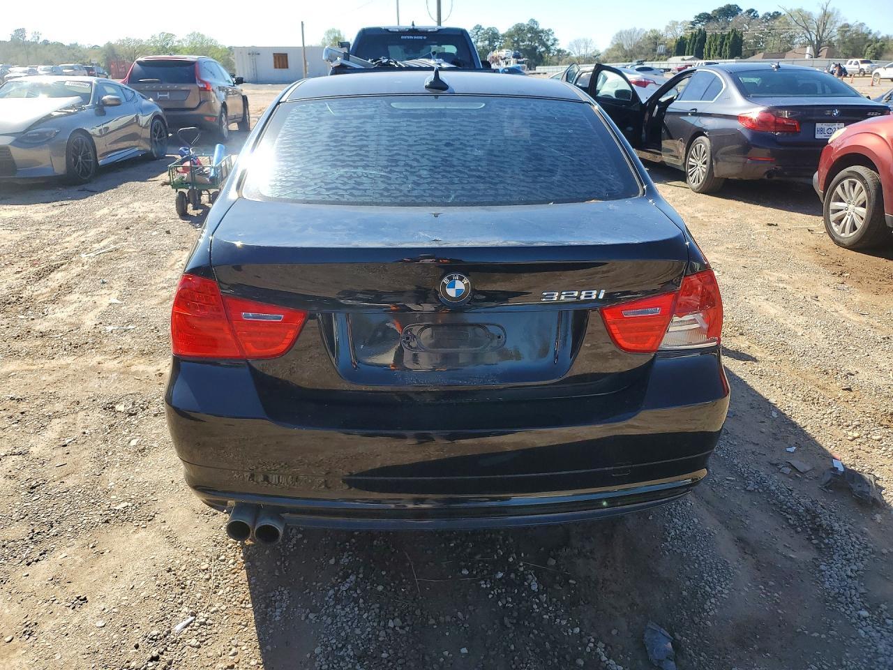 2011 BMW 3 SERIES