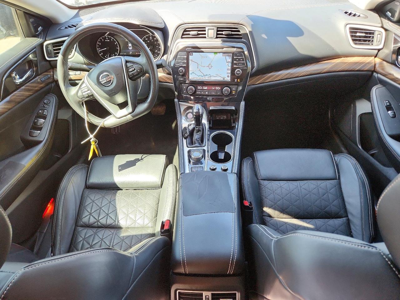 2017 NISSAN Maxima