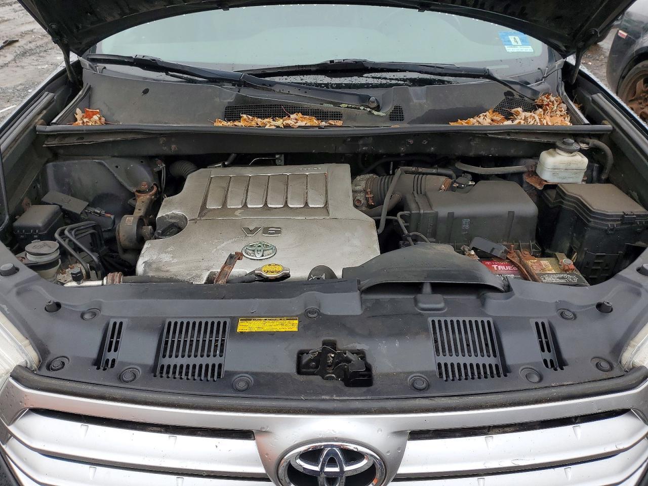 2012 TOYOTA HIGHLANDER