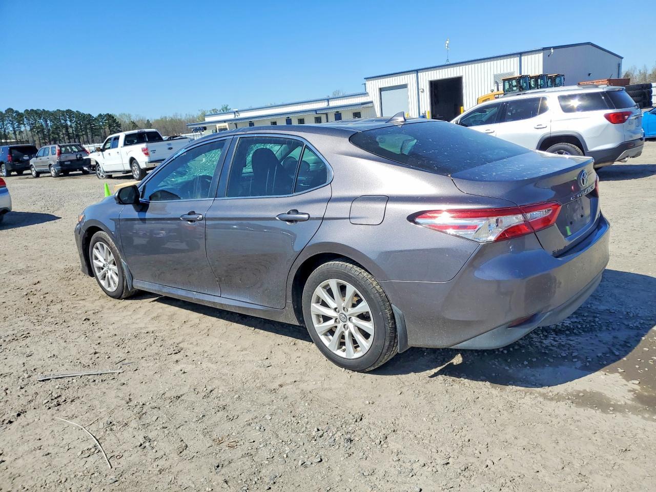 2019 TOYOTA CAMRY