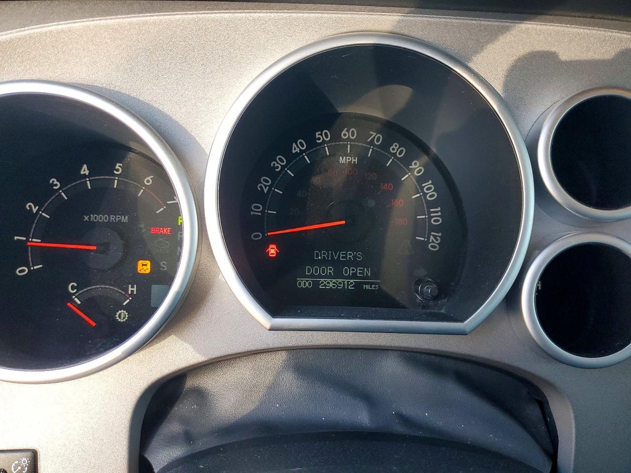 2012 TOYOTA Sequoia