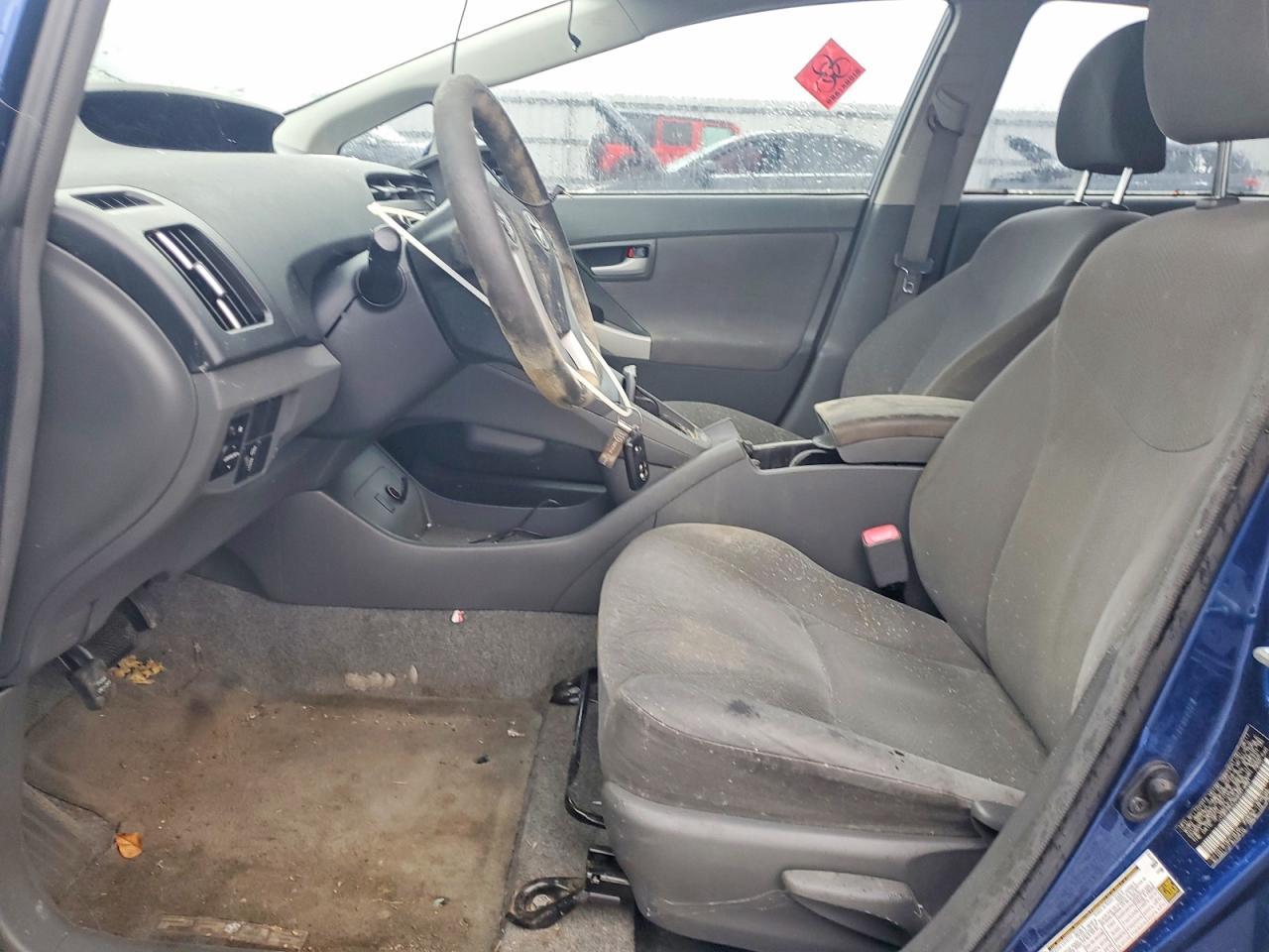 2011 TOYOTA PRIUS