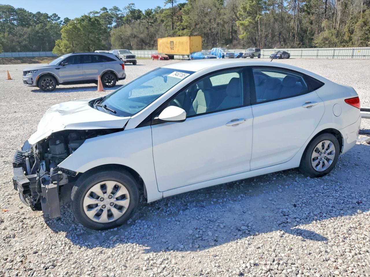 2016 HYUNDAI ACCENT