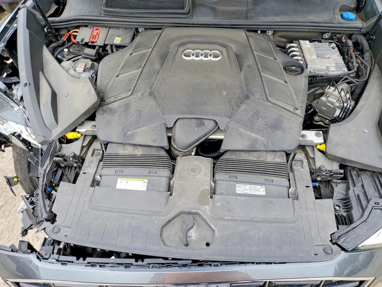 2022 AUDI Q8