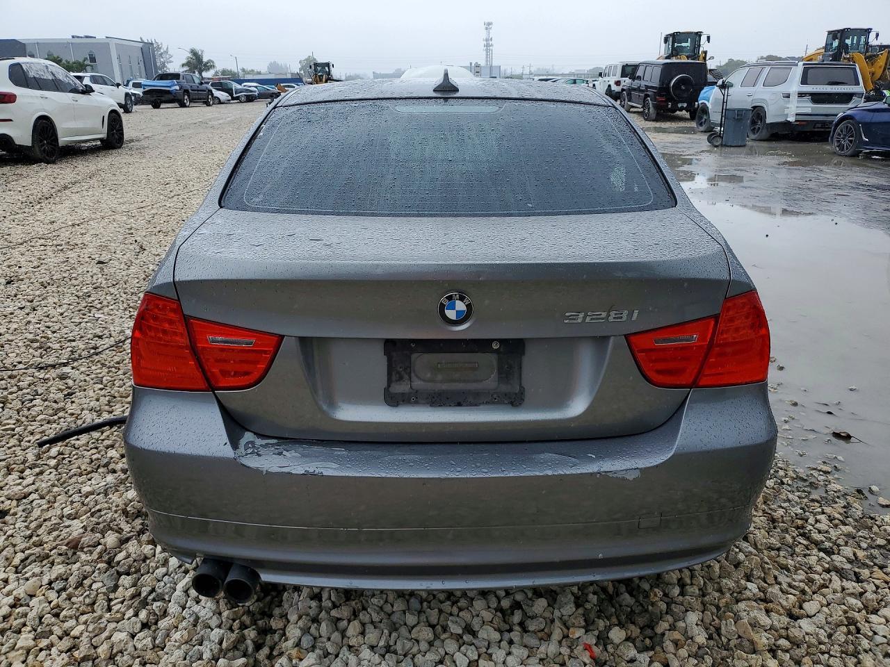 2010 BMW 3 SERIES