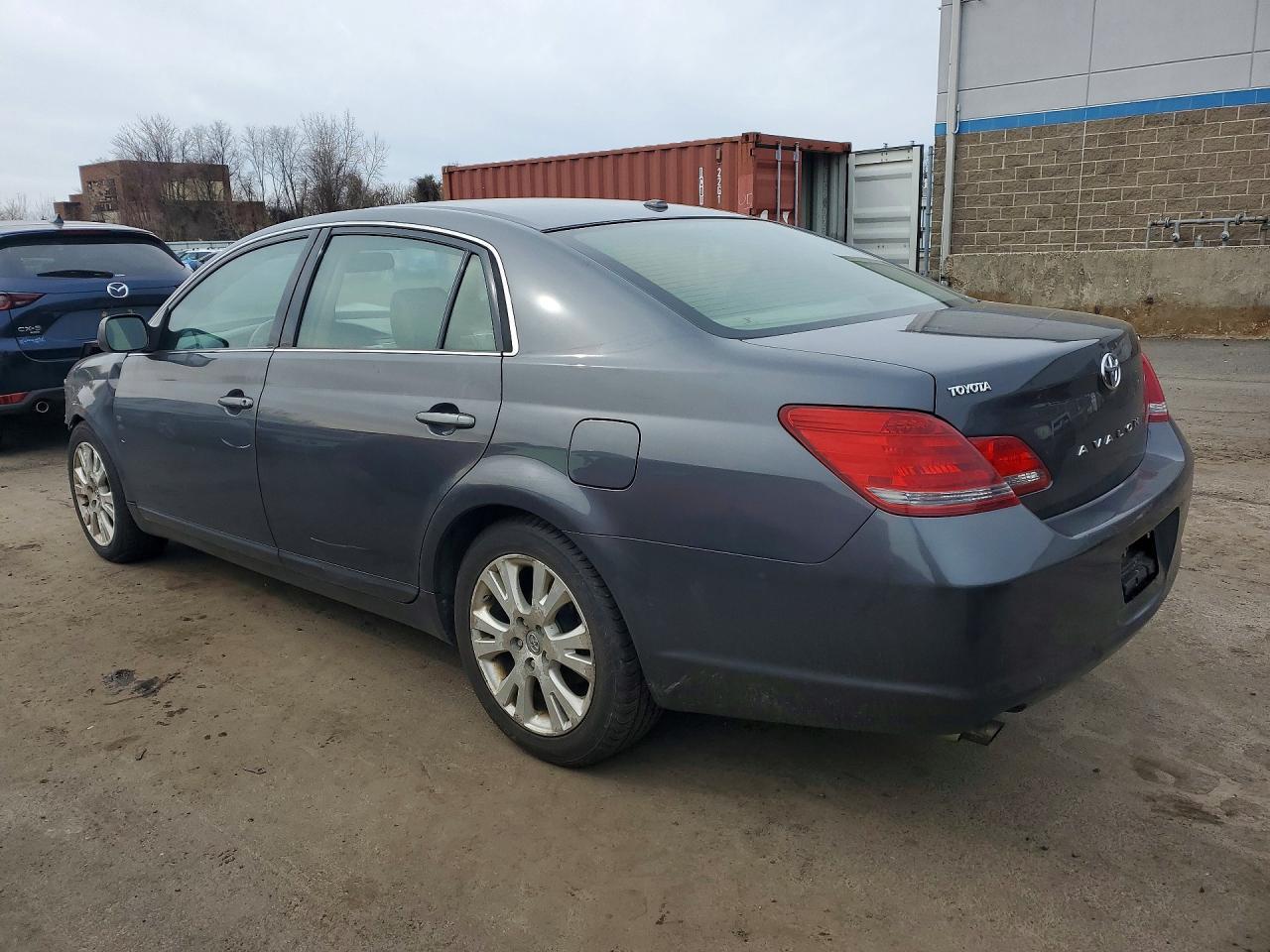 2010 TOYOTA Avalon