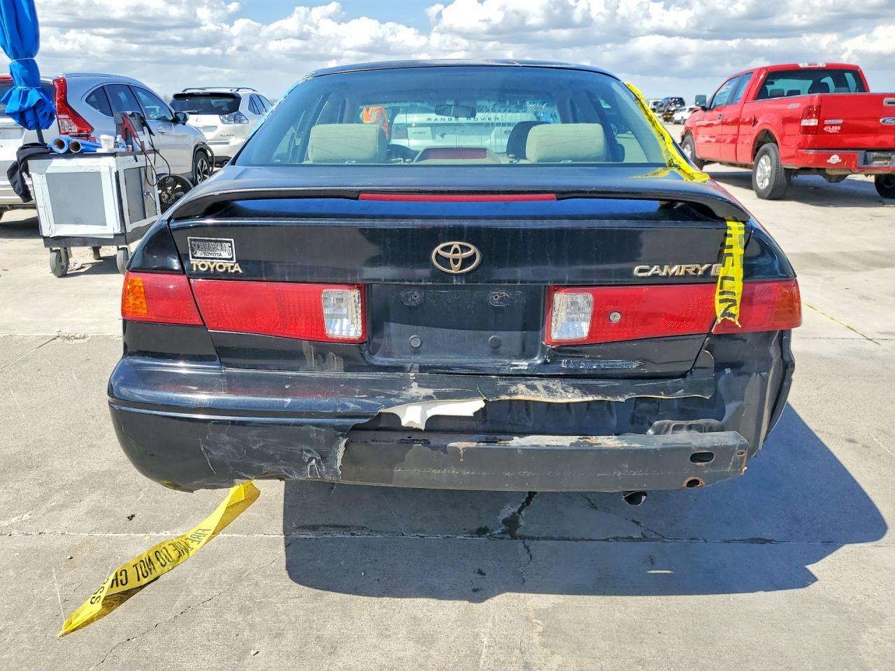 2001 TOYOTA CAMRY