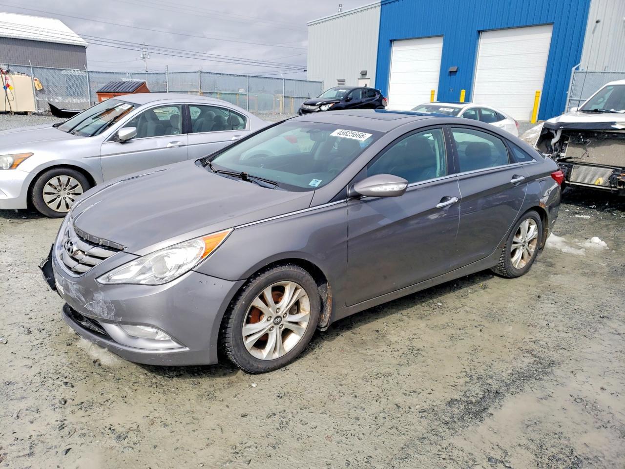 2011 HYUNDAI SONATA