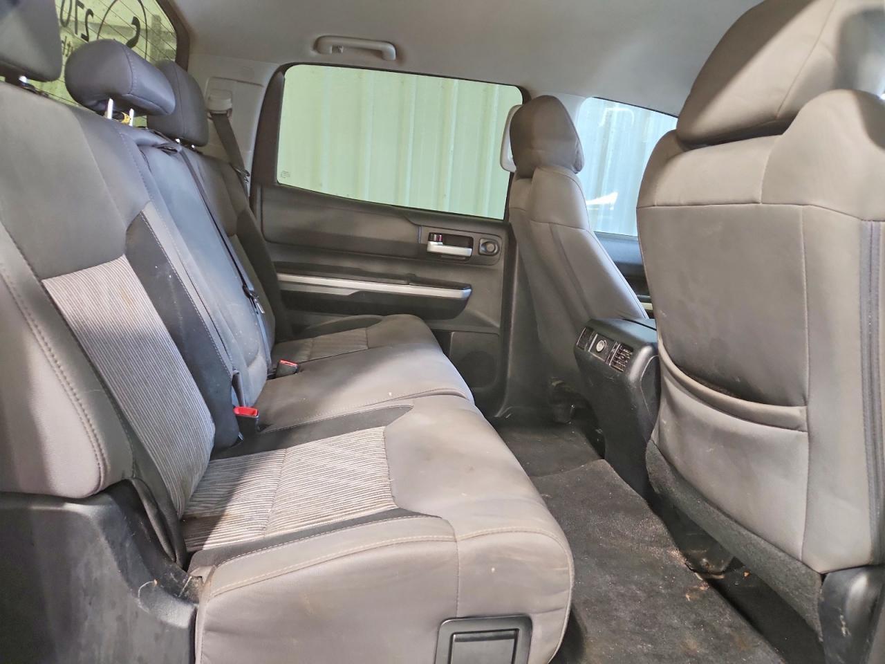 2016 TOYOTA TUNDRA
