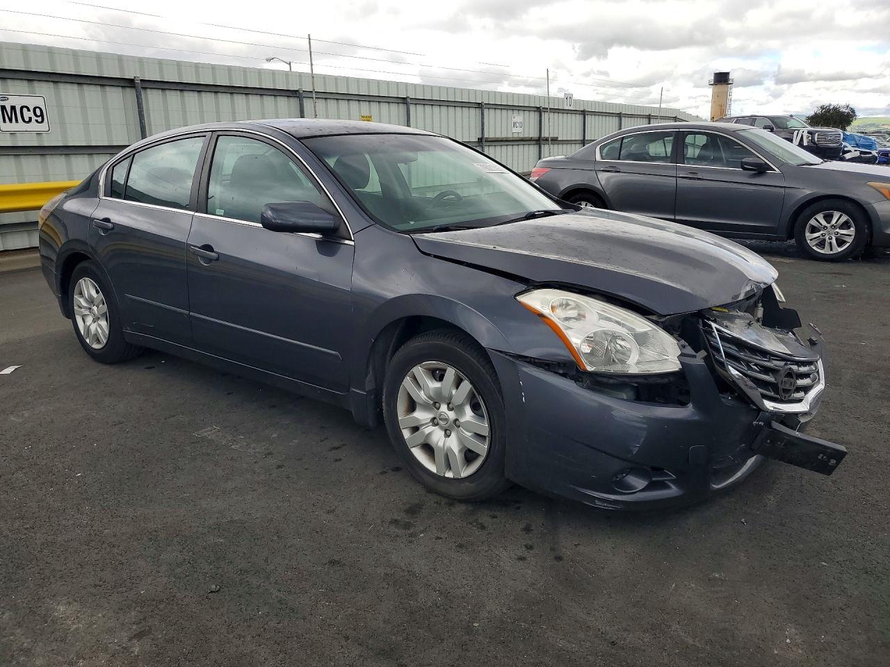 2012 NISSAN ALTIMA