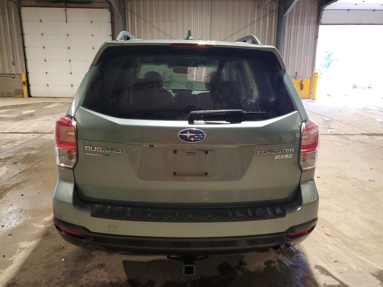 2017 SUBARU FORESTER