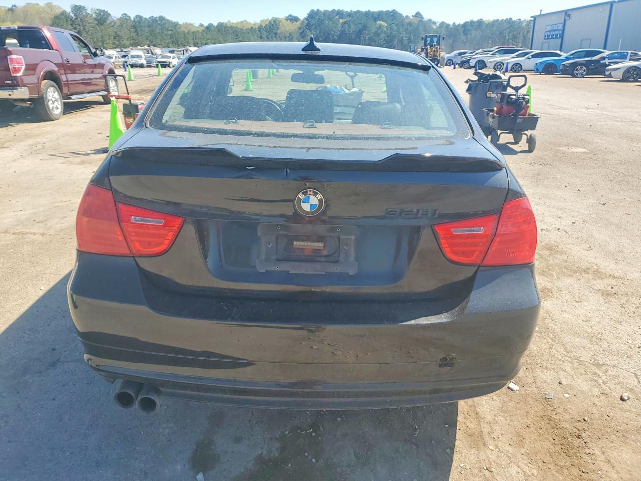 2011 BMW 3 SERIES