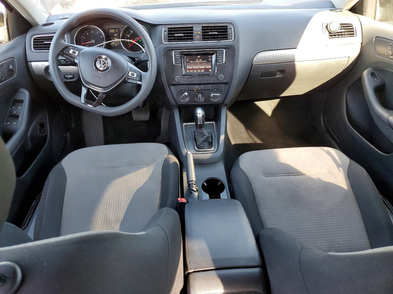 2018 VOLKSWAGEN JETTA