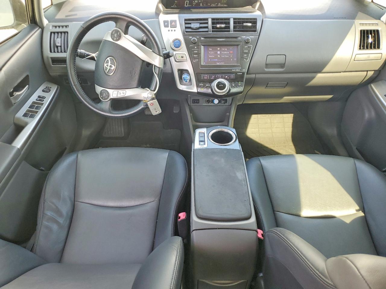 2013 TOYOTA PRIUS V