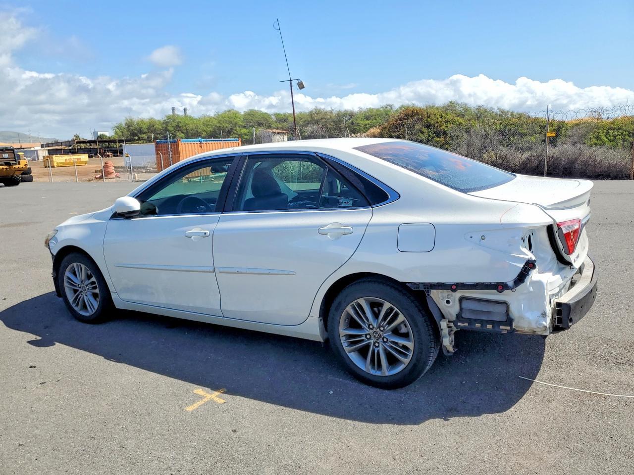 2015 TOYOTA CAMRY