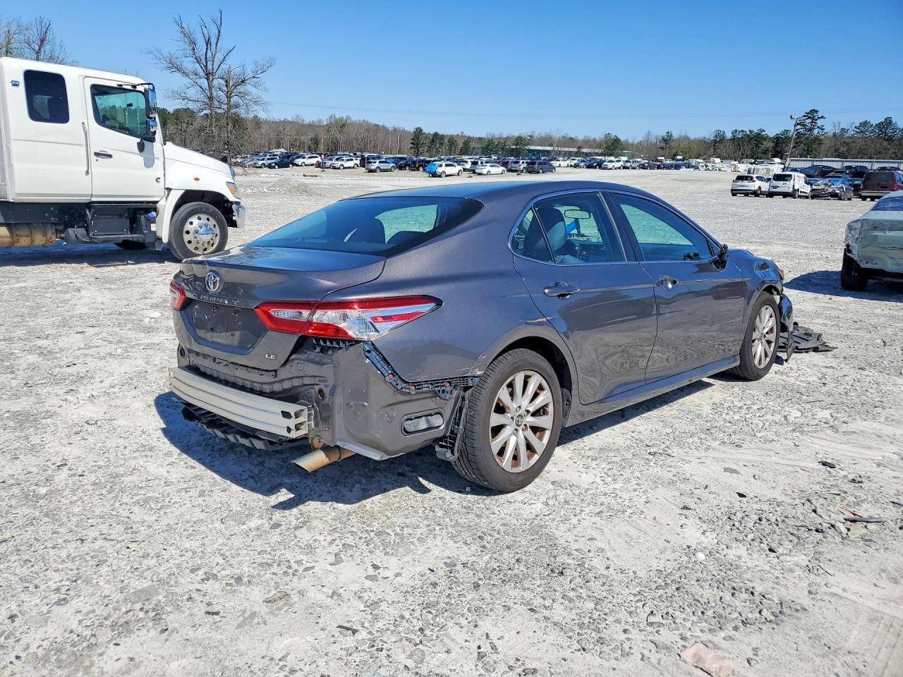 2018 TOYOTA CAMRY