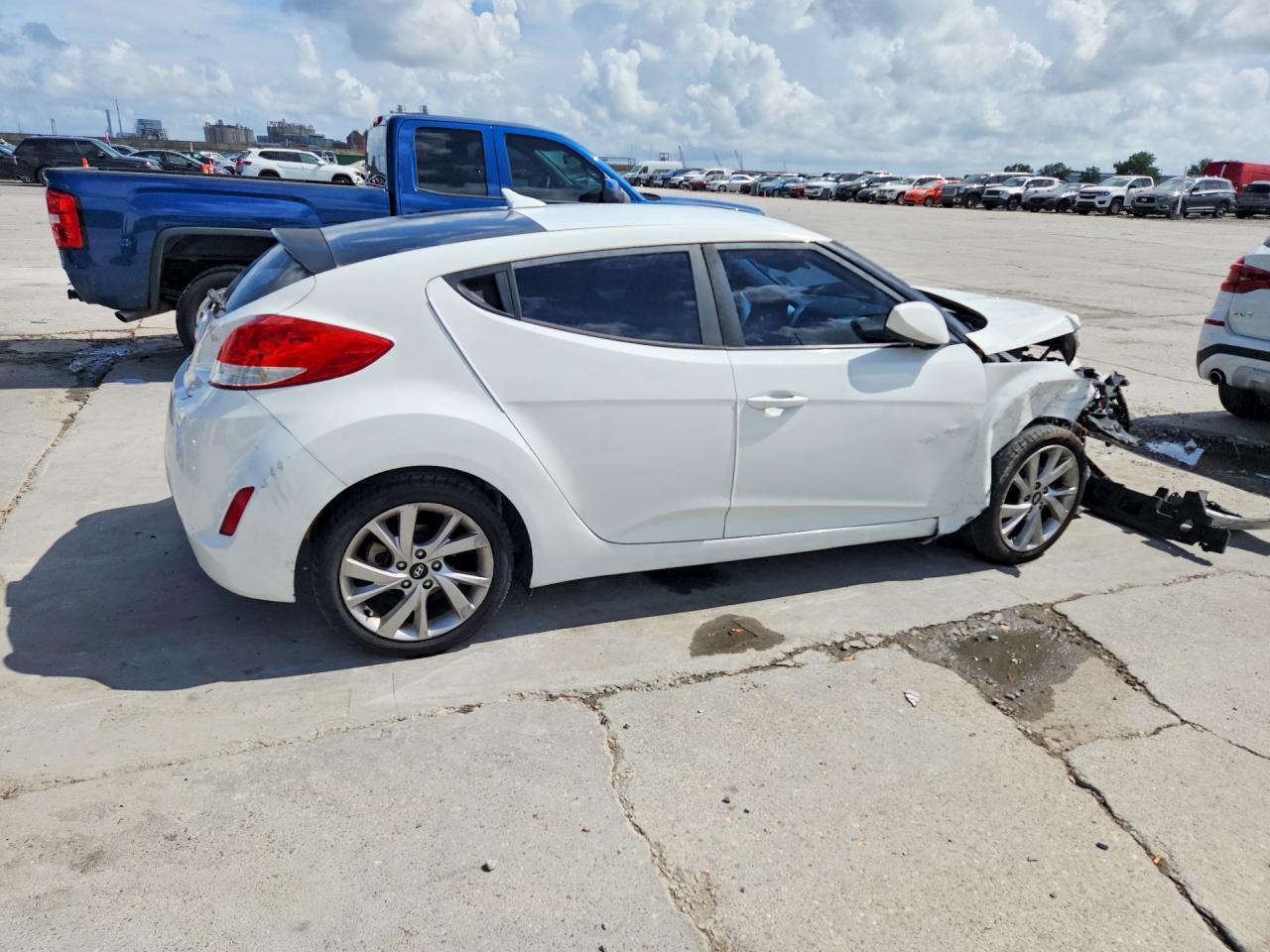 2017 HYUNDAI VELOSTER