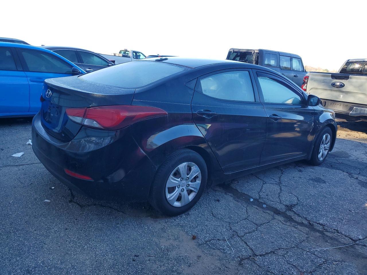 2016 HYUNDAI ELANTRA